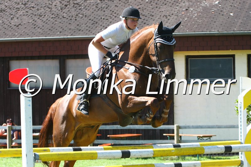 109M7289_Carolito_Spring L.JPG